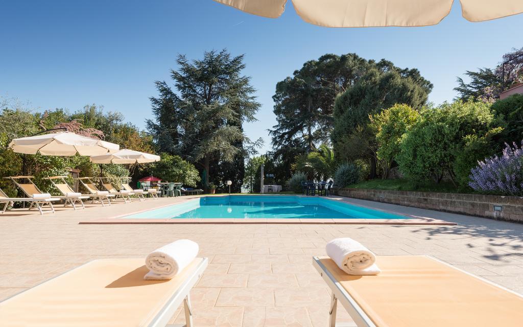 B&B Villa Il Poggetto Venturina Terme Exteriör bild
