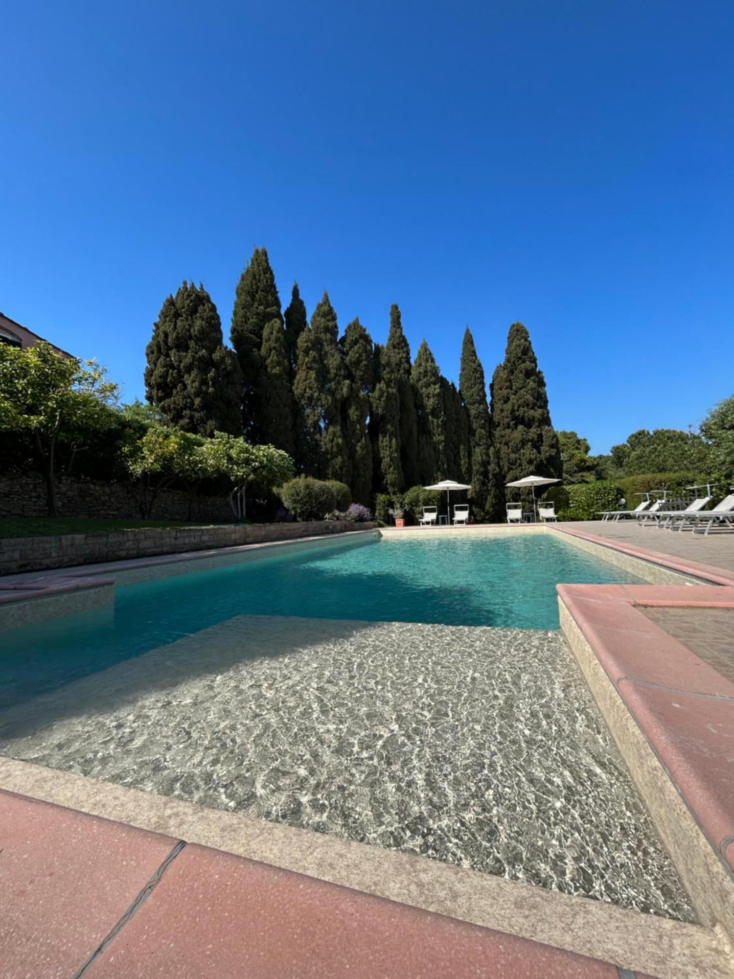 B&B Villa Il Poggetto Venturina Terme Exteriör bild