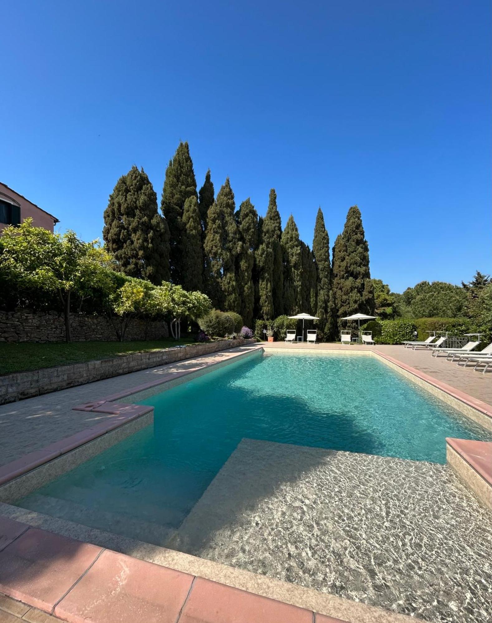 B&B Villa Il Poggetto Venturina Terme Exteriör bild